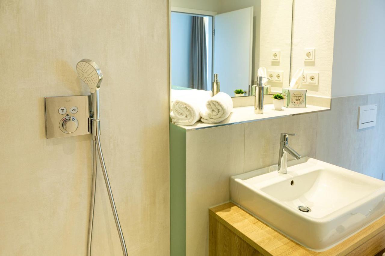Aparthotel Am Pfaffenstein Klein-Winternheim Экстерьер фото