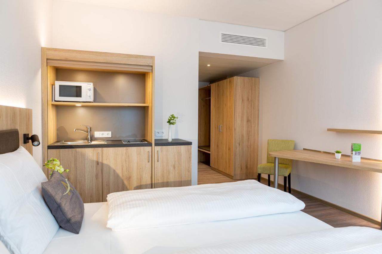 Aparthotel Am Pfaffenstein Klein-Winternheim Экстерьер фото