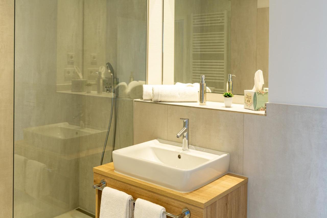 Aparthotel Am Pfaffenstein Klein-Winternheim Экстерьер фото