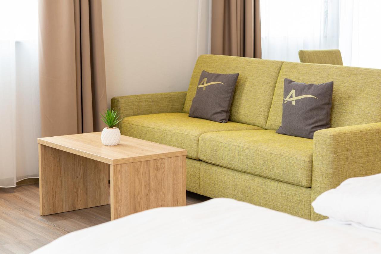 Aparthotel Am Pfaffenstein Klein-Winternheim Экстерьер фото