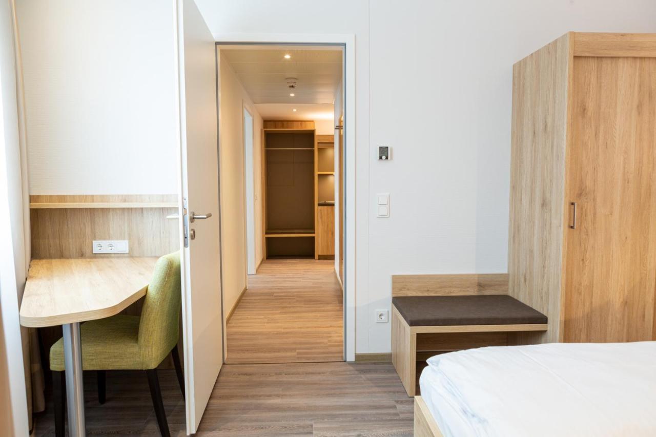 Aparthotel Am Pfaffenstein Klein-Winternheim Экстерьер фото